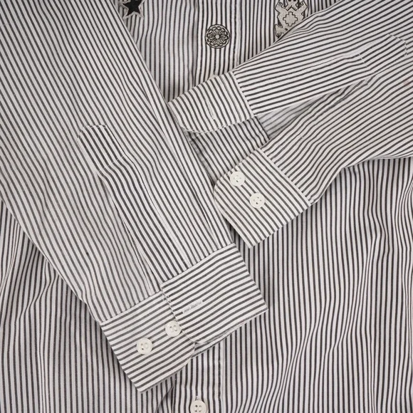 90's Vintage Stud3 Connection w/ Rabbit, Turtle, Snake, Star Patches Size Small - Picture 8 of 8